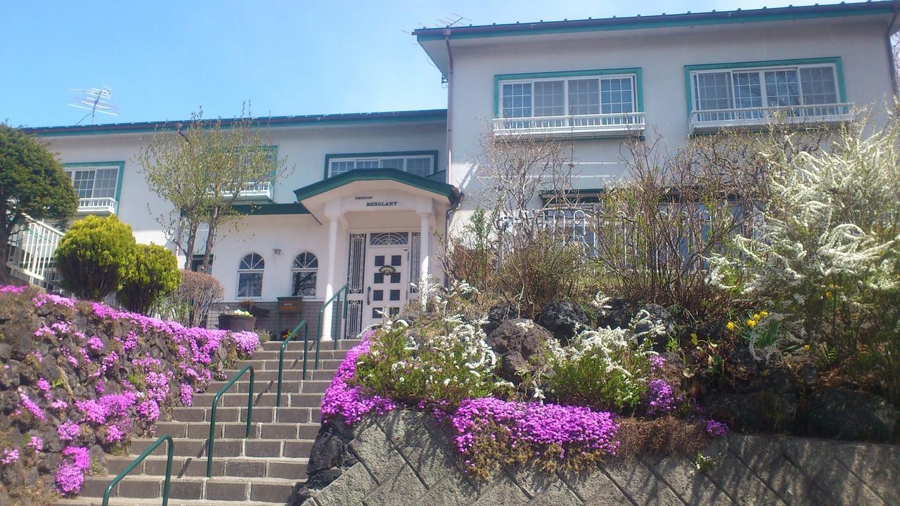 Pension Bergland Kusatsu  Exterior foto